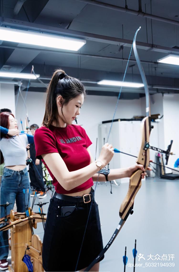 爱游戏官方网站入口登录-射箭比赛场面宛如画卷，唤醒激情的简单介绍